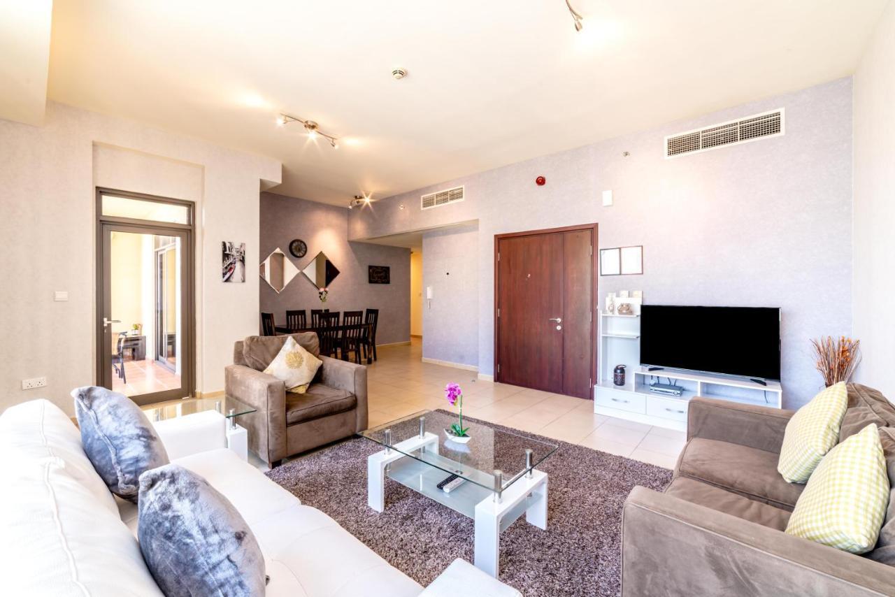 דובאי Yanjoon Holiday Homes - Jbr Amwaj 4 מראה חיצוני תמונה